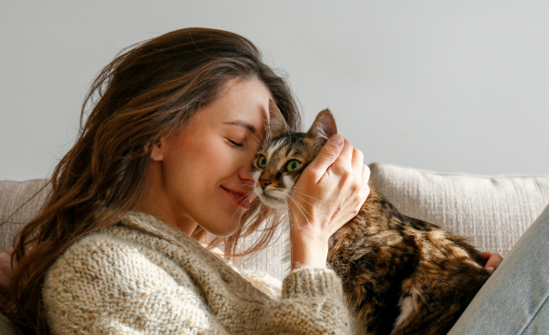 Natale e Capodanno senza ansia per i pet: 5 consigli per gestire il periodo festivo.