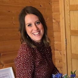 lauren-hirst.jpeg.256x256_q100_crop-smart.jpg