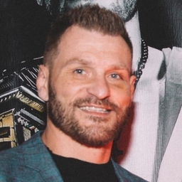 Stipe Miocic’s Profile Journalist Muck Rack