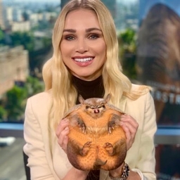 Alyssa Julya Smith’s Profile | Cheddar News, Extra TV Journalist | Muck